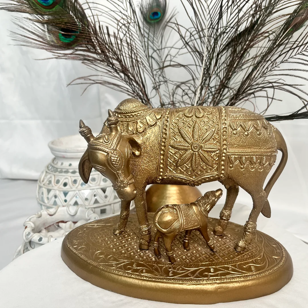 Kamdhenu Cow & Calf